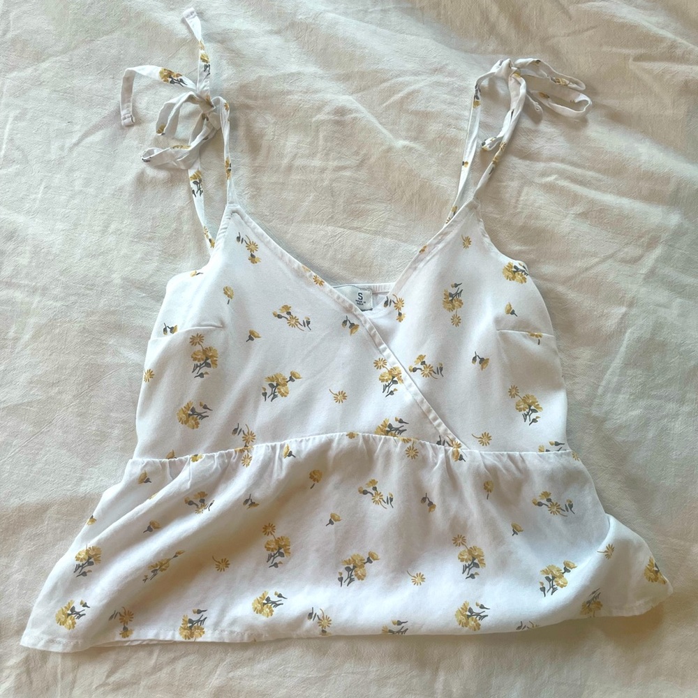 Hollister Co White Floral Tie Sleeve Spaghetti Strap Tank Top Size Small